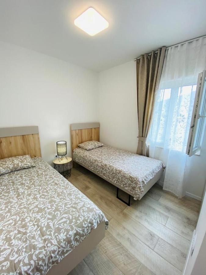 New Apartment With Panoramic View Stomorska Exterior foto