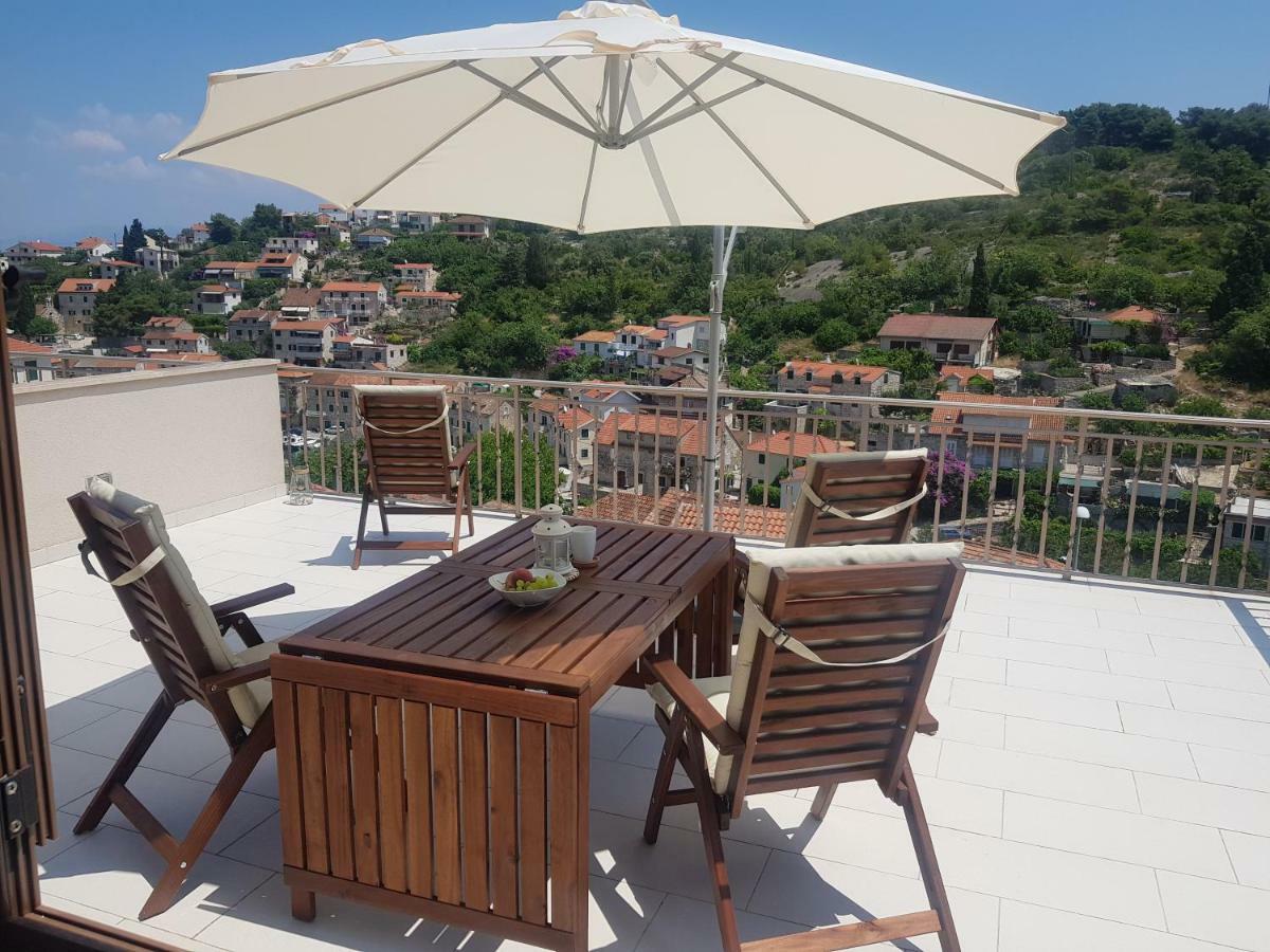 New Apartment With Panoramic View Stomorska Exterior foto